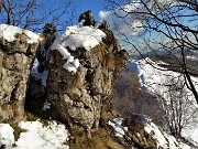 68 Scendo con attenzione pestando neve rammollita e scivolosa
